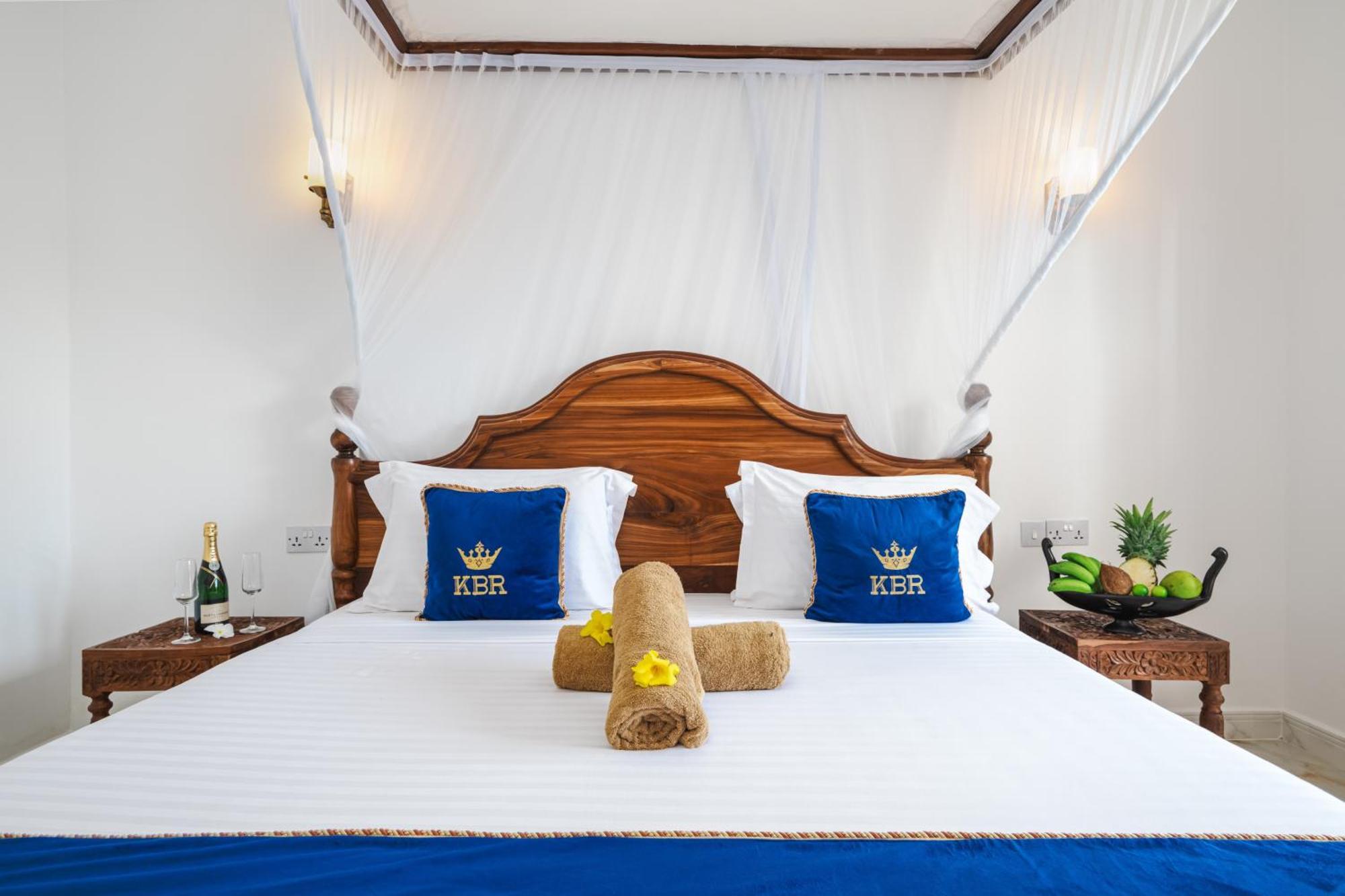 Karibu Beach Resort Понґве Екстер'єр фото