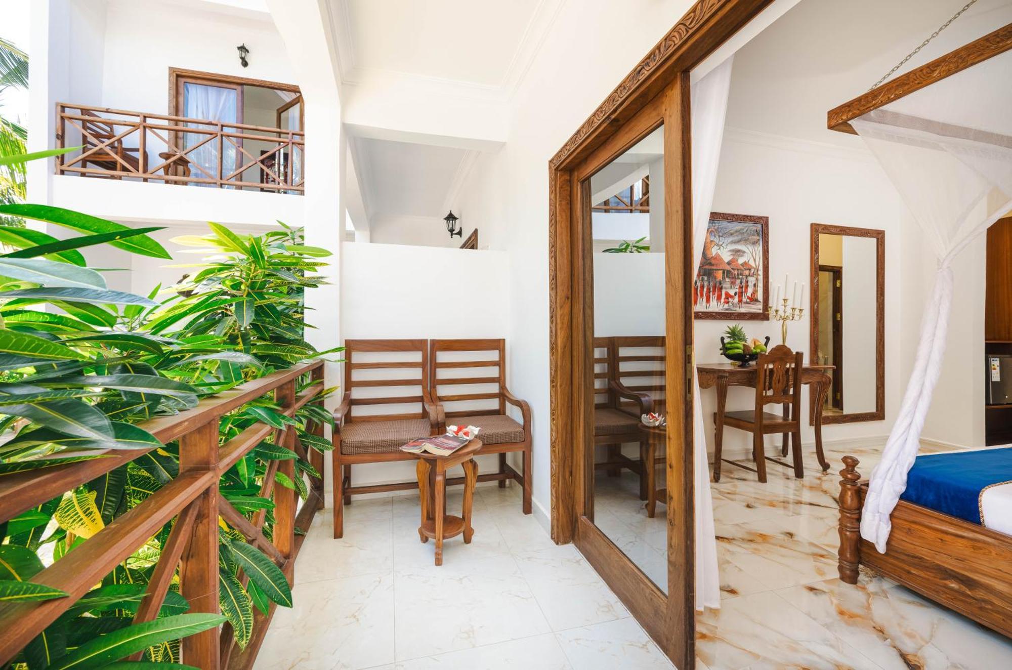 Karibu Beach Resort Понґве Екстер'єр фото