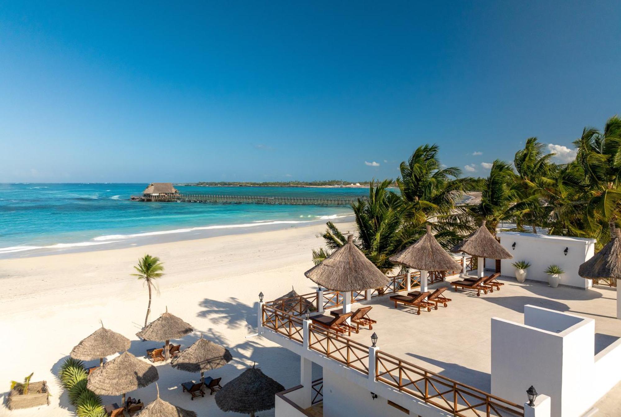 Karibu Beach Resort Понґве Екстер'єр фото